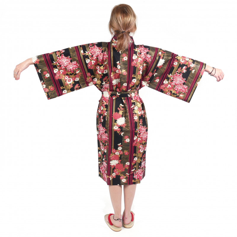 happi kimono traditionnel japonais noir en coton chrysanthèmes fleuris pour femme