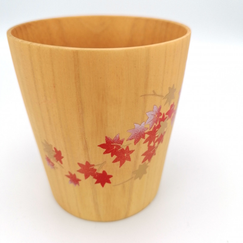 Tazza da tè giapponese in legno natsume con foglie d'acero laccate oro e argento, MAKIE SAKURA