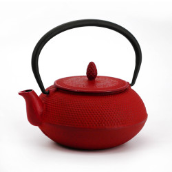 Red enameled Japanese cast iron teapot, ROJI ARARE, 0.6lt