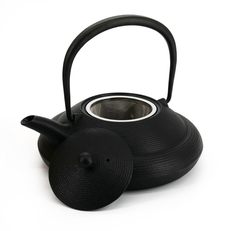Black enameled Japanese cast iron teapot, ROJI ITOME, 1.2 lt