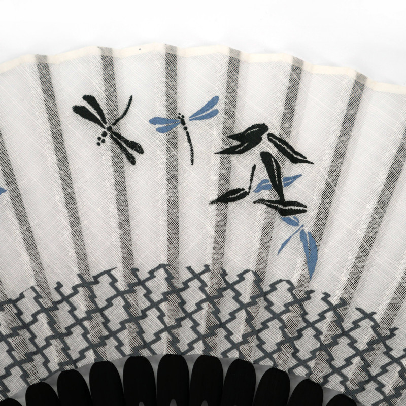 Abanico japonés de bambú y algodón negro con estampado de libélulas claras, KAGERO, 22cm
