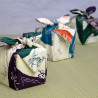 Furoshiki reversibile giapponese in cotone viola e verde con motivo scimmia e coniglio, CHOJU JINBUTSU GIGA, 48 x 48 cm