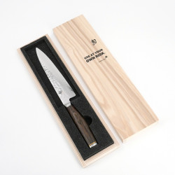 Japanese kitchen knife with walnut handle for cutting meat and vegetables, CHEF SHUN PREMIER, 15 cm