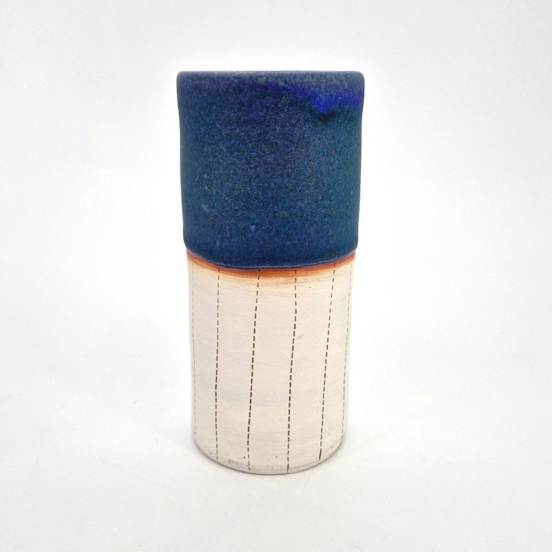 Vase en terre japonais bleu et blanc soliflore, AOI, bleu