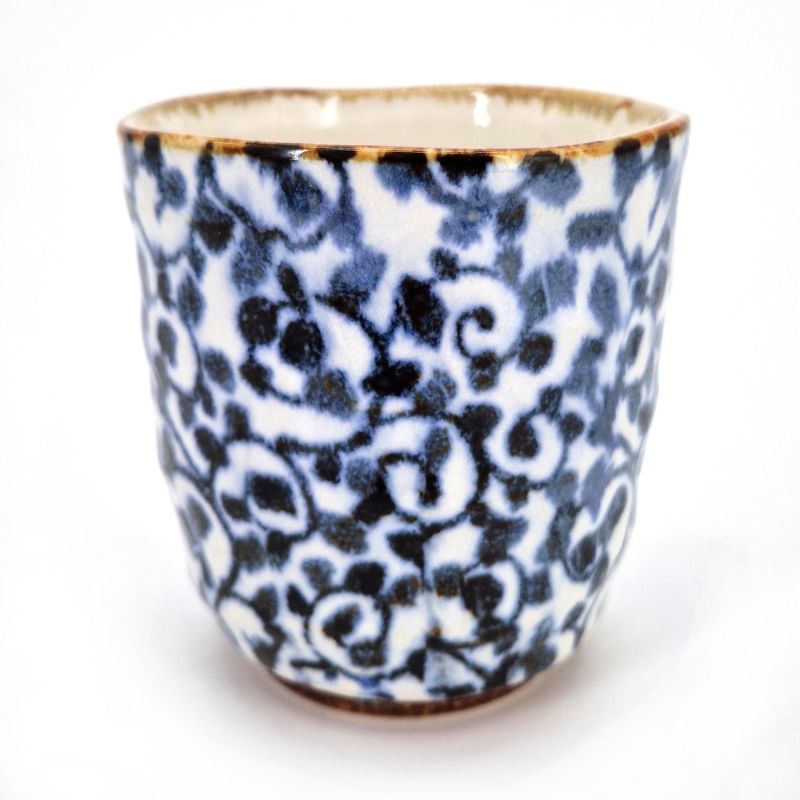 Japanische Teetasse aus Keramik, blau und weiß, Blattwerk, KOYO