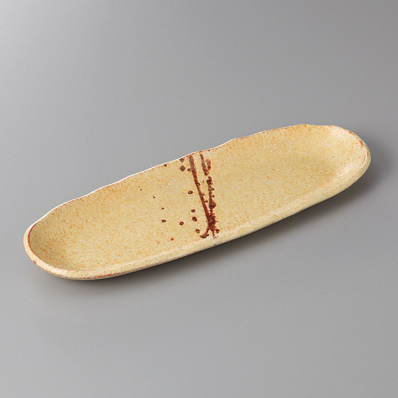 Small oval Japanese plate in beige ceramic - PEINTOCHIPPU