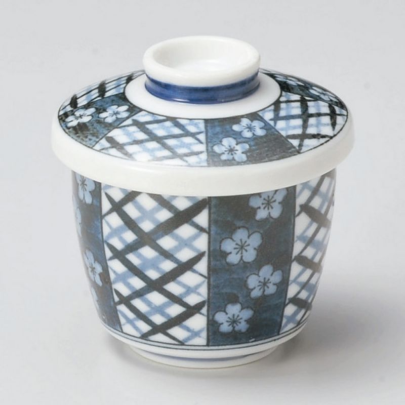 Ciotola da tè chawanmushi in ceramica, bianco e blu, reticolo e motivo a fiori di pruno, UME