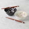 Set de 2 bols japonais en céramique beige et noir - pétales blancs - SAKURA