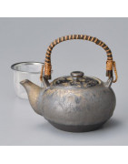 Teekannen aus Keramik